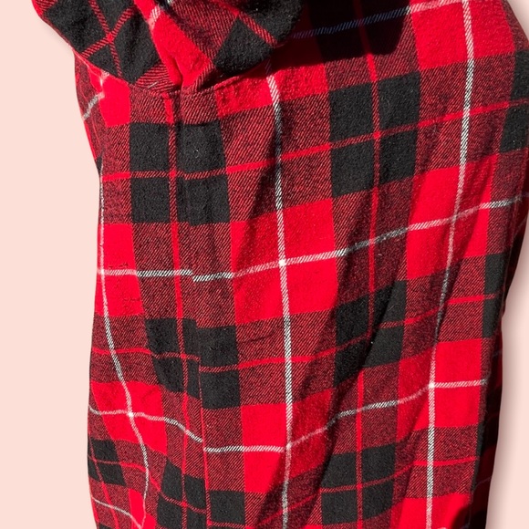 Forever 21 Let Your Heart Wonder Black Red Flannel - Picture 13 of 13